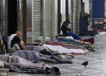 Metade das pessoas que vivem em situação de rua em Rio Branco recebem auxílio social