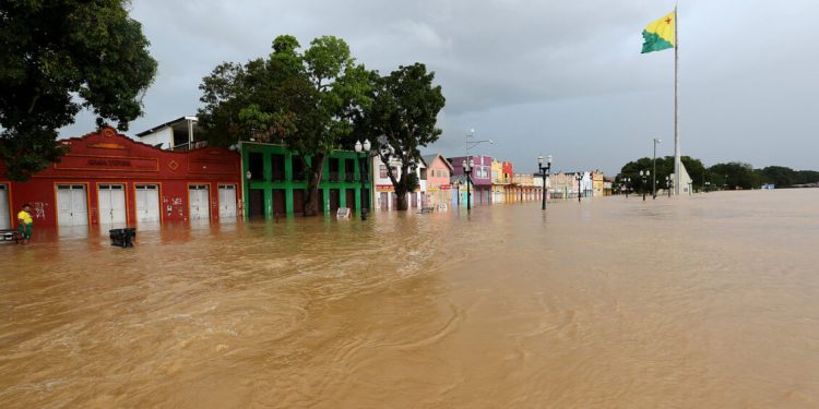 Saiba os critérios do programa que vai doar móveis à famílias atingidas pelas enchentes em Rio Branco