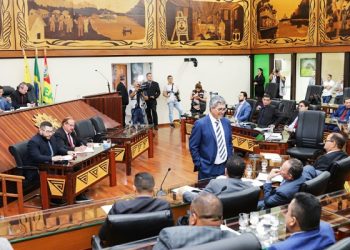 PL estabelece benefícios para empresas que contratarem pessoas em situação de rua no Acre