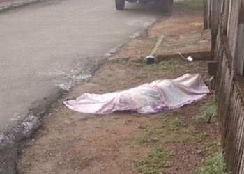 Homem é morto com 16 facadas após briga em bebedeira em Rio Branco