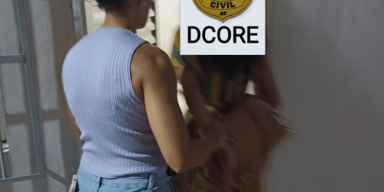 Mulher investigada por furtos em shopping de Rio Branco é presa