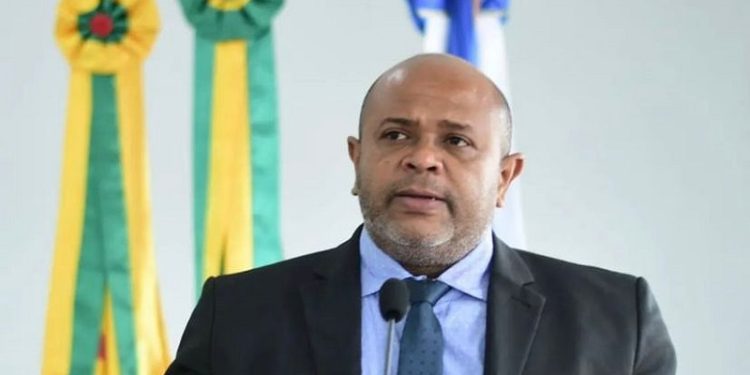 Com mandato cassado, vereador do Bujari  é acusado de agredir grávida na câmara do município