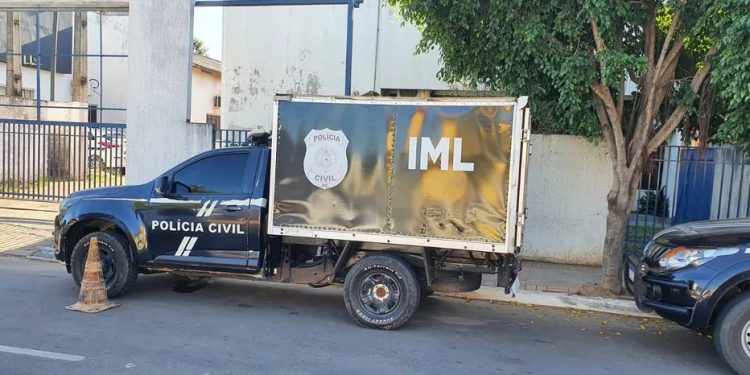 Esposa de pedreiro que morreu em acidente diz que ele estava sendo pressionado pela empresa para finalizar a obra