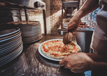 Açougueiro, pizzaoilo, salgadeiro: veja vagas de emprego disponíveis no Sine Acre