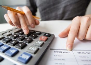 Segundo pesquisa, mais de 60% da população de Rio Branco tem dívidas pendentes