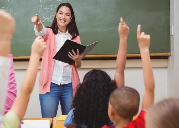 Ieptec prorroga inscrições de dois processos seletivos com vagas para docente no Acre; saiba mais