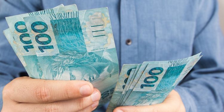 Servidores estaduais do Acre começam receber a partir desta quarta-feira (27); confira