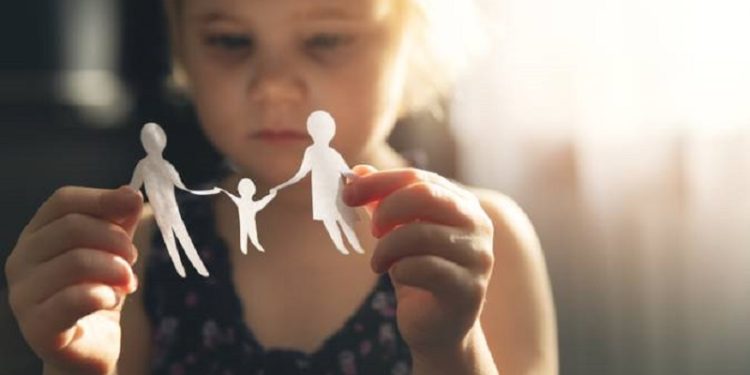 Lula sanciona lei que prevê pensão de um salário mínimo para crianças órfãs em casos de feminicídio