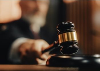 Homem que tentou matar ex-companheira, feriu irmãs e assassinou pai da vítima é condenado a 30 anos de prisão