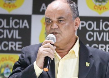 Delegado-geral da Polícia Civil do Acre pode entrar com ações conta deputada Michelle Melo; entenda