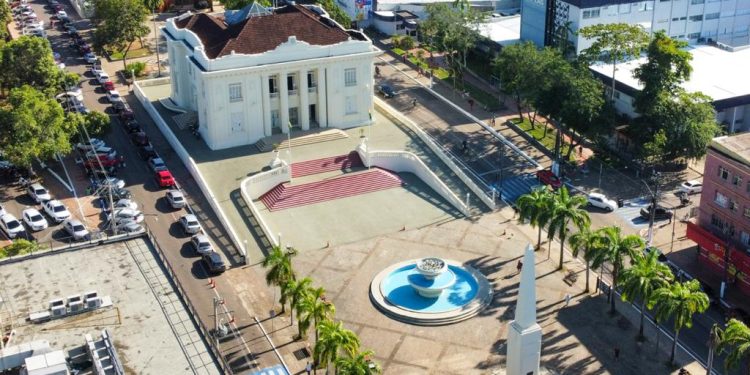 Governo do Acre decreta ponto facultativo para o dia 03 de novembro