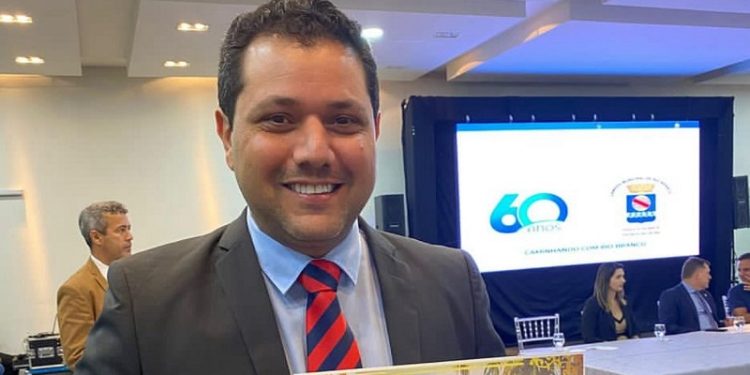 Vereador apresenta projeto que concede título de cidadão rio-branquense a Jair Bolsonaro