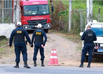 Avião de pequeno porte que caiu em Rio Branco e matou 12 pessoas tinha como destino o Amazonas