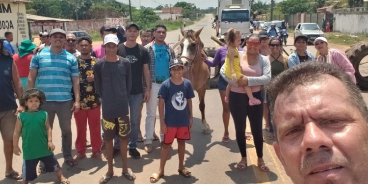 Tráfego é liberado na rodovia AC-40 após mais de 24 horas de manifestação