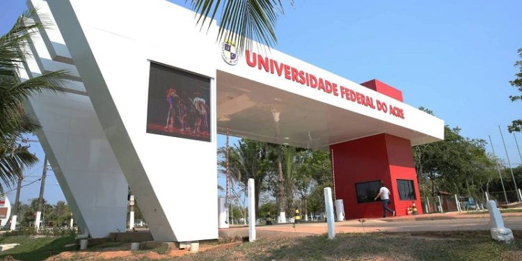 Ufac publica edital com mais de 20 vagas para mestrado e doutorado; saiba mais