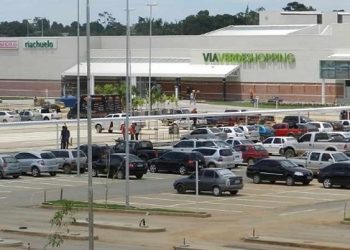 Shopping de Rio Branco lança estacionamento gratuito no horário do almoço