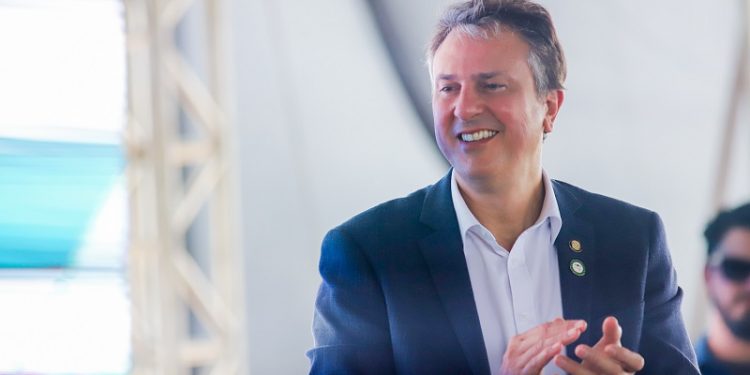 “O único caminho é a educação”, afirma ministro Camilo Santana em inauguração de prédio do Ifac