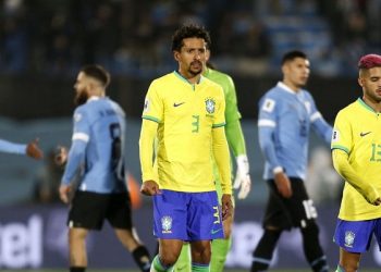 Eliminatórias: Brasil perde para Uruguai em noite para esquecer