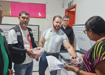 Autoridades apreendem 120 kg de carne destinadas a escolas do interior; produto era impróprio para consumo