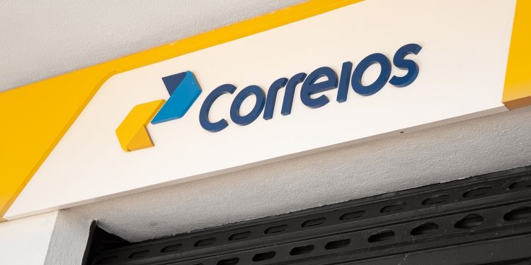 Correios entram na Black Friday e disponibilizam descontos de até 30% nos envios