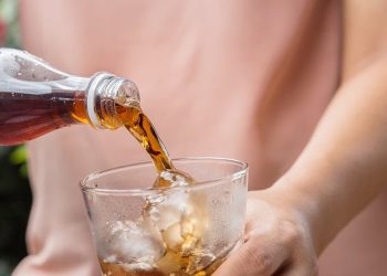 Acreano que ingeriu refrigerante com rã em decomposição vai ser indenizado em R$3 mil