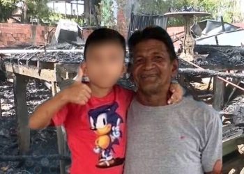 Criança morta em incêndio em residência em Rio Branco morava com a mãe e tinha ido passar a noite com o pai