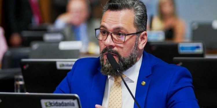 “Plataforma ideológica e de desinformação”, diz Alan Rick após exigir anulação de questões do Enem sobre agronegócio