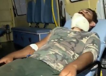 Homem perde controle de motosserra e é atingido no rosto no interior do Acre
