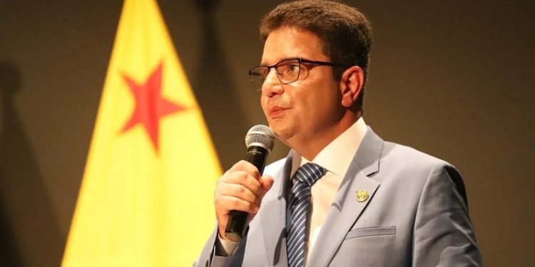 PGR denuncia governador do Acre por cinco crimes e prejuízo de R$ 11,7 milhões aos cofres públicos