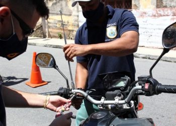 Polícia Militar vai distribuir 100 antenas ‘corta pipa’ para motociclistas nesta sexta-feira em Rio Branco
