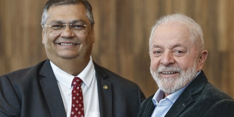 ‘Conseguimos colocar na Suprema Corte um ministro comunista’, diz Lula sobre Dino no STF