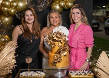 VIVAS PARA CLÁUDIA SOUZA