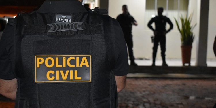 Jovem de 23 anos suspeito de traficar drogas em Rio Branco é preso no bairro Quinze