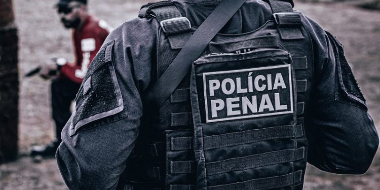 No Acre, cerca de 50 policiais penais cedidos a outros órgãos devem voltar às suas funções originais