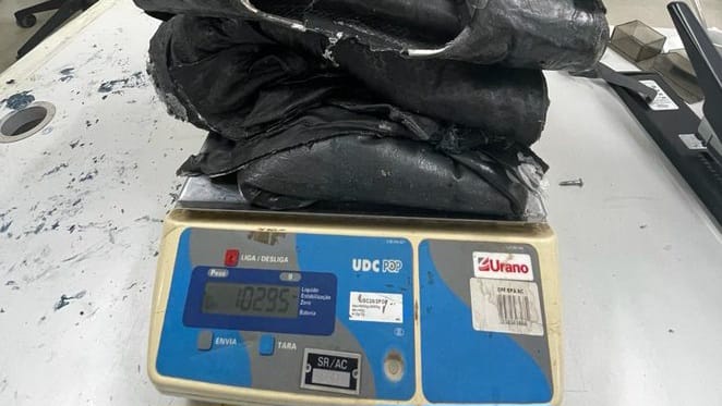 Mais de 10kg de drogas são apreendidos em ônibus no interior do Acre