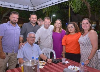 PARABÉNS A TODOS OS GESTORES QUE FAZEM DA EDUCAÇÃO A SUA VIDA