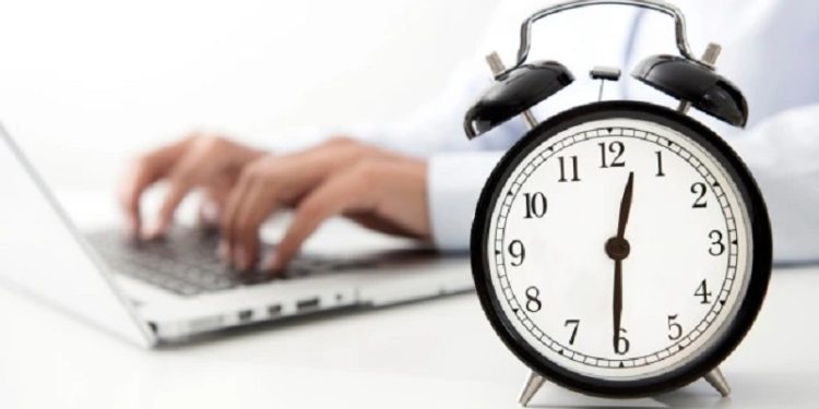 Comissão do Senado aprova redução de jornada de trabalho sem corte no salário