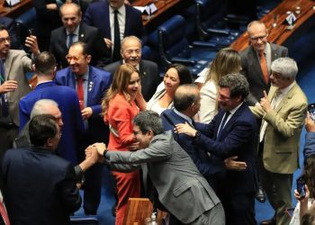 Cesta básica, combustível, serviços: o que muda com reforma tributária