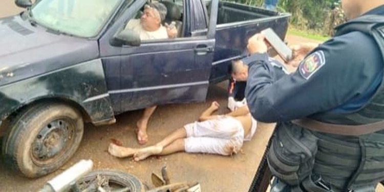 Jovem morre após motorista com sinais de embriaguez colidir com motocicleta, no interior do Acre