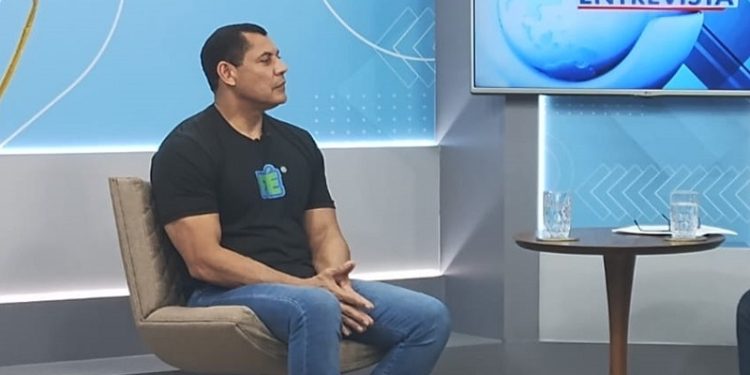 “Só depois do carnaval”, diz Coronel Ulysses sobre possível pré-candidatura à Prefeitura de Rio Branco