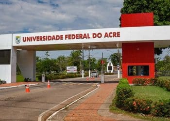 Em nova portaria, MEC oficializa criação de curso de Doutorado em Ensino de História na Ufac