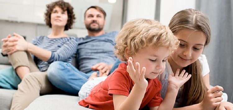 PL propõe que menores de 12 anos sejam proibidos a possuir conta em rede social