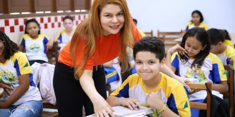 Governo do Acre convoca aprovados em processo seletivo da Educação para entrega de documentos