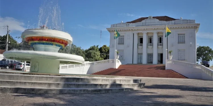 Governo do Acre estabelece nova jornada de trabalho para órgãos administrativos