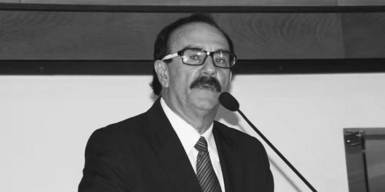 Velório de ex-delegado geral da PC/AC acontece no auditório na sede da Polícia Civil