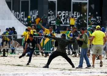 Relembre o passo a passo da tentativa de golpe no 8/1