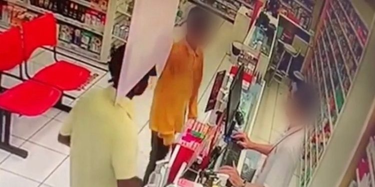 Adolescente de 13 anos é apreendido suspeito de assaltar farmácia em Rio Branco