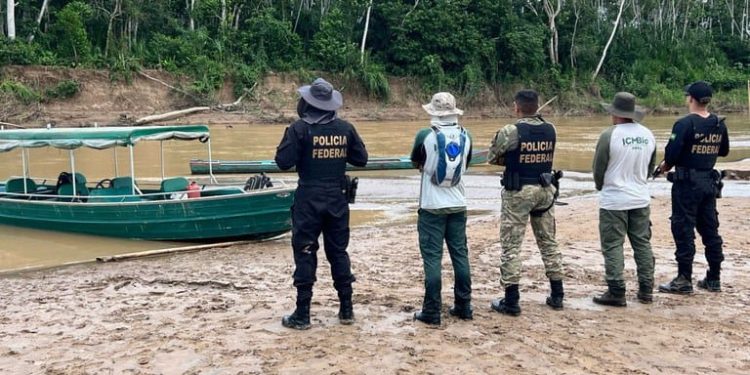 Equipes do GEPOM desembarcam no Rio Acre e iniciam as atividades de proteção às fronteiras