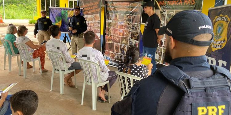 PRF realiza evento para discutir ações de combate ao crime de trabalho escravo no Acre