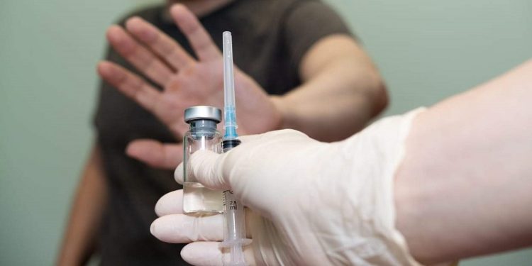 Campanha antivacina pode ter desacelerado cobertura vacinal em Rio Branco, diz Semsa
